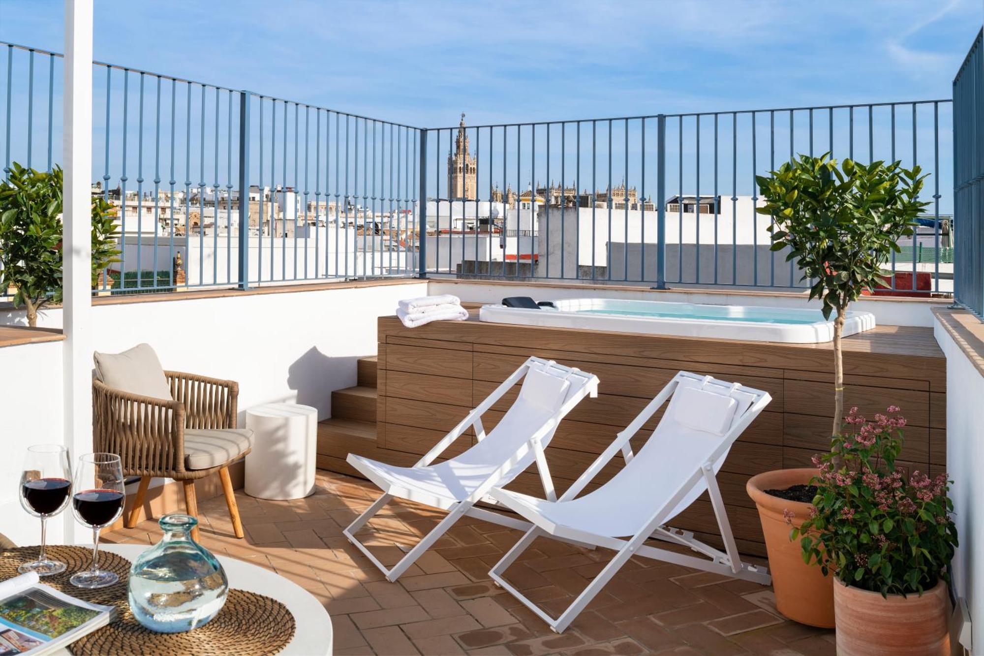Magno Apartments Almansa 塞维利亚 外观 照片